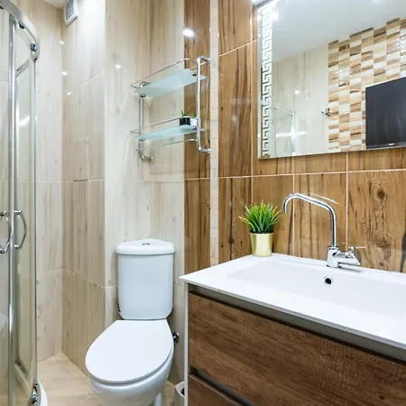 Bright 1bdr With A Balcony Apartment *