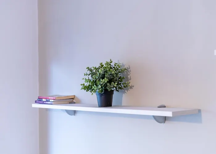 Апартаменты Bright 1bdr With A Balcony София